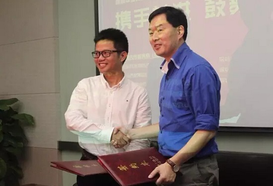 第一戶外與華強(qiáng)集團(tuán)達(dá)成戰(zhàn)略合作，廣告投放獨(dú)家壟斷