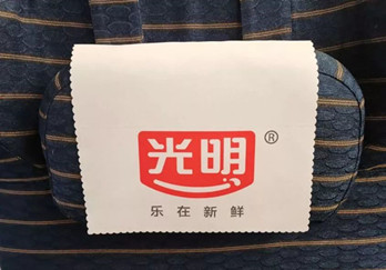 光明乳業(yè)登陸高鐵廣告，溫暖團圓歸家路