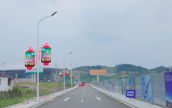 張家界機場戶外路燈燈箱廣告