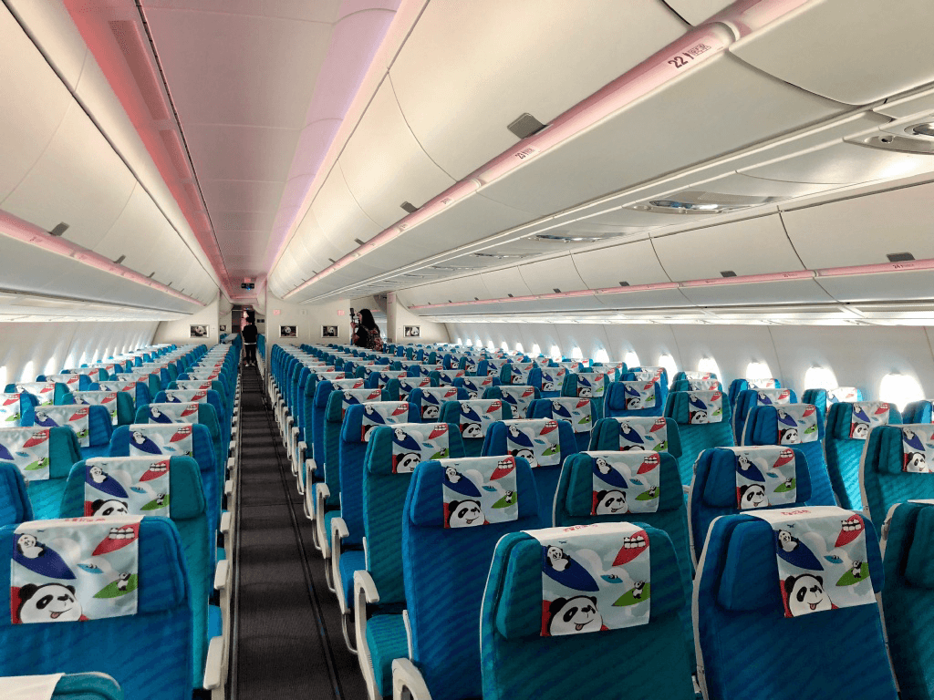 四川航空機載廣告價格收費多少錢？川航機載飛機客艙春運熱門廣告