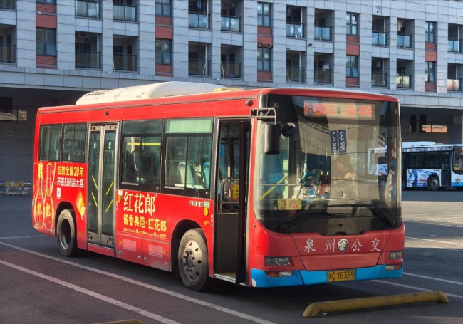 泉州公交巴士外車身廣告優(yōu)勢線路推薦，泉州公交車身廣告價格收費