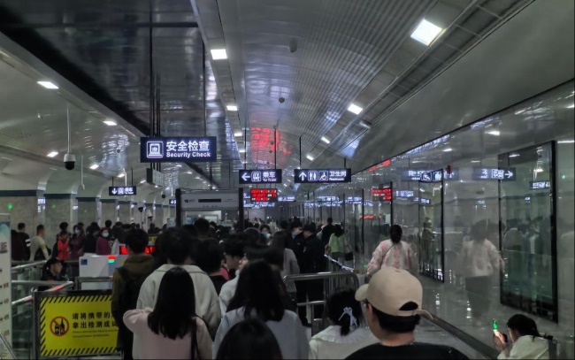 武漢地鐵播音導(dǎo)向廣告價(jià)格種類(lèi)，武漢地鐵列車(chē)站臺(tái)語(yǔ)音播報(bào)廣告