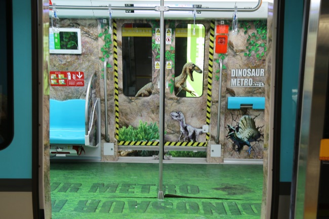 常州地鐵恐龍創(chuàng)意全景內(nèi)包車廣告上大分！常州地鐵列車廣告價格