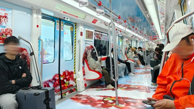 南通地鐵車廂創(chuàng)意全景內(nèi)包車廣告餐飲案例，南通地鐵列車廣告價格