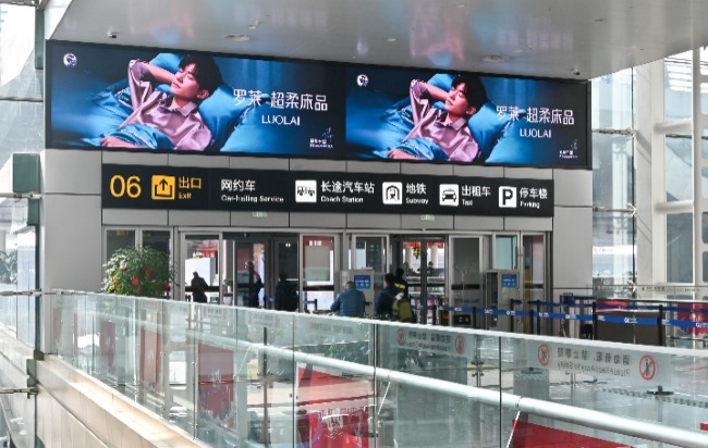 重慶江北機場T3航站樓國內(nèi)到達LED大屏廣告，重慶機場大屏廣告價格