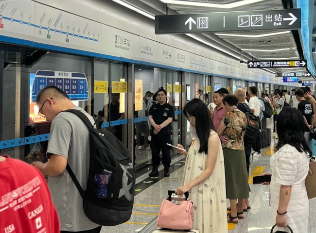 廈門地鐵播音導(dǎo)向廣告價格，廈門地鐵列車站臺語音播報(bào)