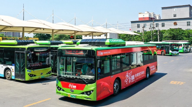 安陽公交廣告車身貼紙案例，安陽公交車巴士廣告投放價格