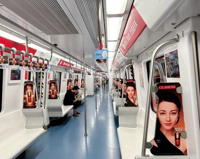 福州1號線地鐵車廂貼紙內(nèi)包車廣告，福州地鐵列車廣告價格