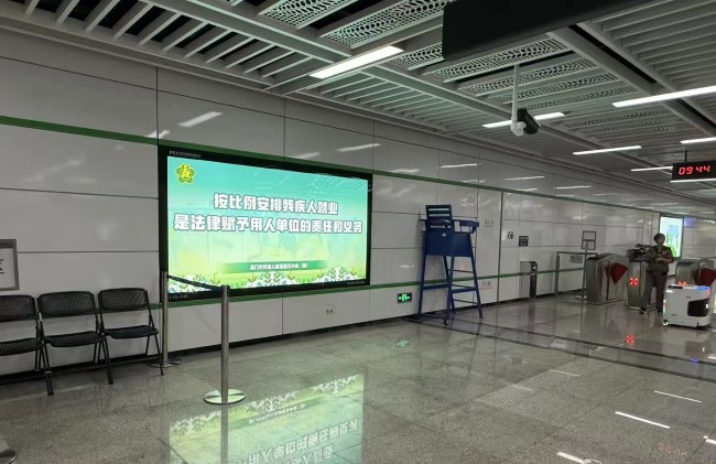 廈門地鐵站廳墻面燈箱廣告投放，廈門地鐵站臺(tái)廣告牌價(jià)格