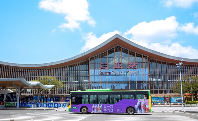 三亞公交車身廣告外車貼巴士廣告投放，三亞公交車廣告價(jià)格