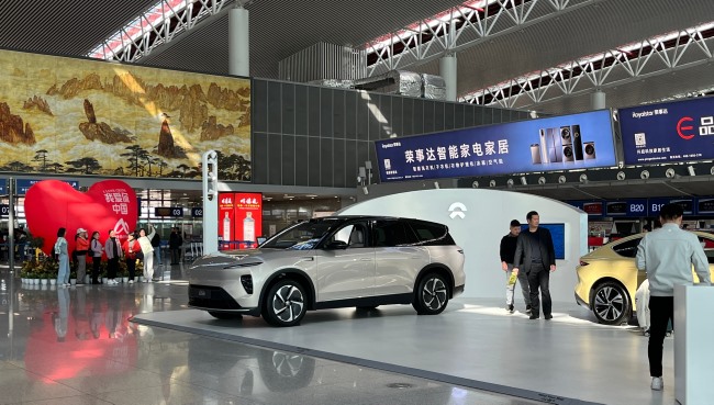 家居建材行業(yè)為什么喜歡選擇高鐵和機場廣告？第一戶外發(fā)布的高鐵和機場廣告案例有哪些？