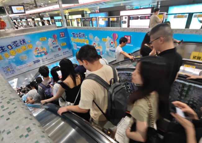 與其他一線城市相比較，深圳地鐵廣告有哪些突出的特點？選擇第一戶外傳媒發(fā)布深圳地鐵廣告有什么優(yōu)勢？