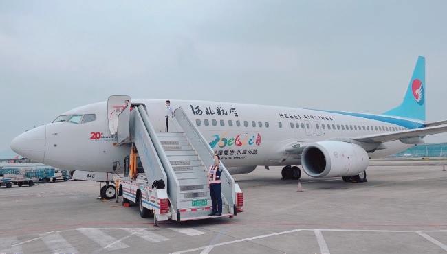 河北航空機(jī)身彩繪廣告投放，河北航空外機(jī)身貼膜廣告價(jià)格