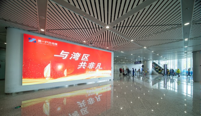 第一戶外傳媒號(hào)稱是戶外廣告無(wú)所不能，主要表現(xiàn)在哪些方面？他們的專業(yè)團(tuán)隊(duì)服務(wù)過(guò)哪些品牌？效果如何？