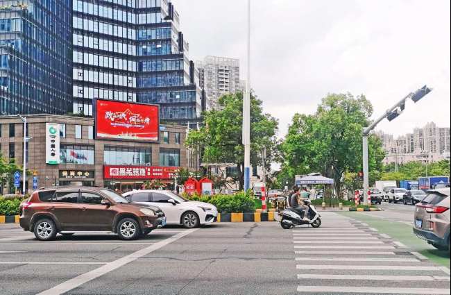 佛山順德龍江王鼎商務(wù)大廈LED廣告投放，佛山戶外大屏廣告價(jià)格