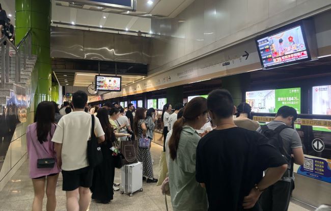 南京地鐵電視廣告：封閉空間的高頻溝通平臺(tái)