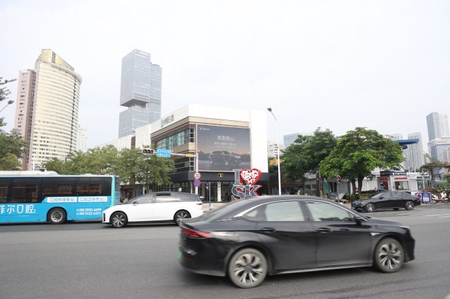 深圳蛇口海上世界LED大屏：濱海商圈的高效視覺觸點