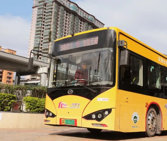 “導(dǎo)盲犬主題巴士”廣州公交廣告9路線發(fā)車了！