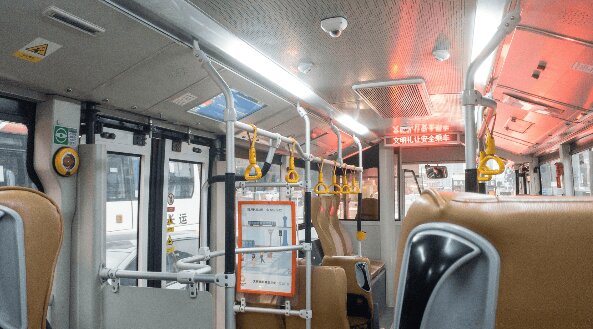 成都公交車內(nèi)廣告價(jià)格收費(fèi)，成都公交車廂海報(bào)廣告巴士車內(nèi)廣告