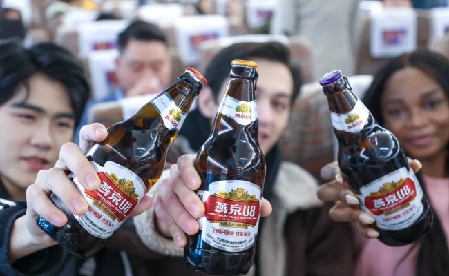 燕京U8-高鐵車廂廣告